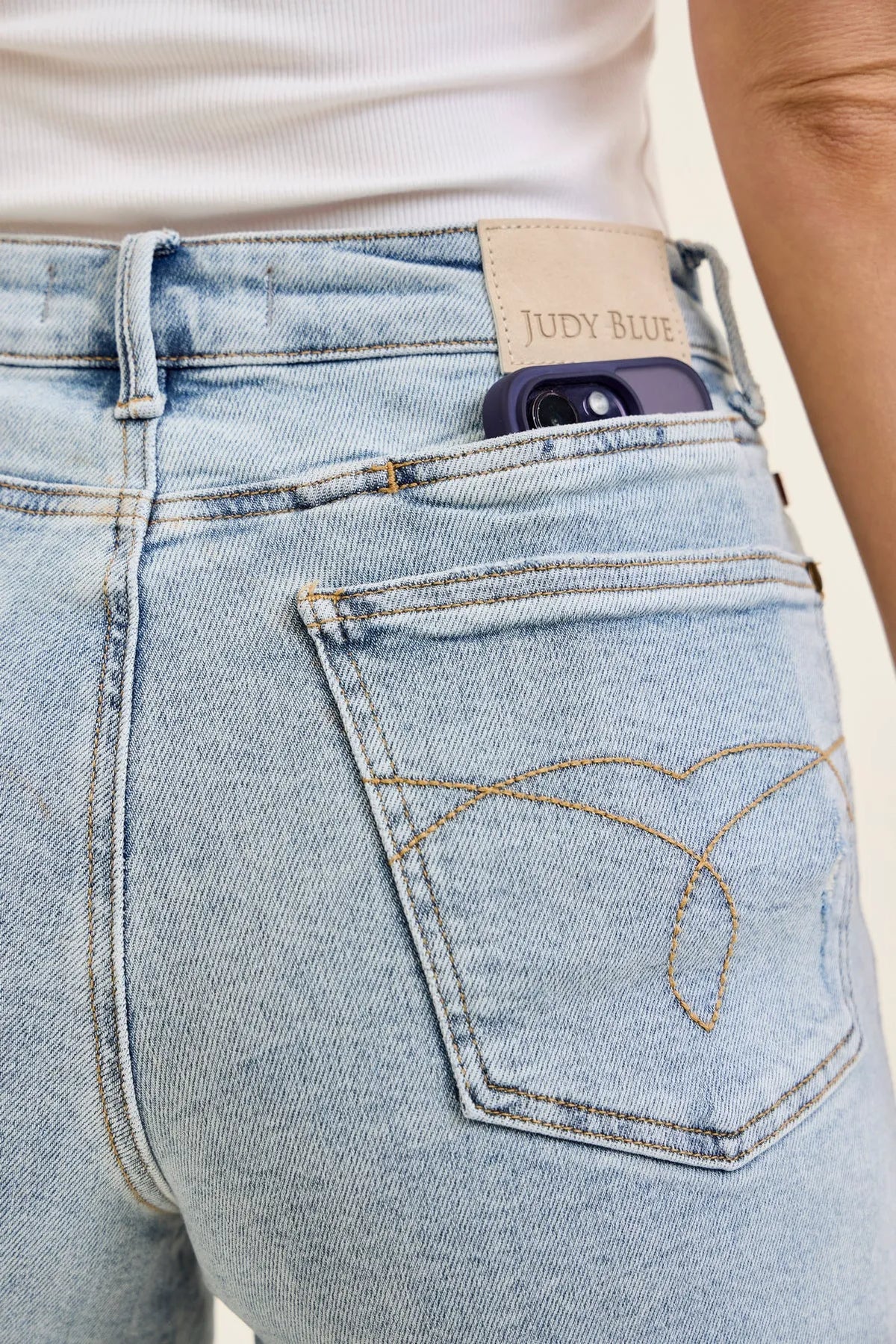 Daryl Rigid Magic Dad Short