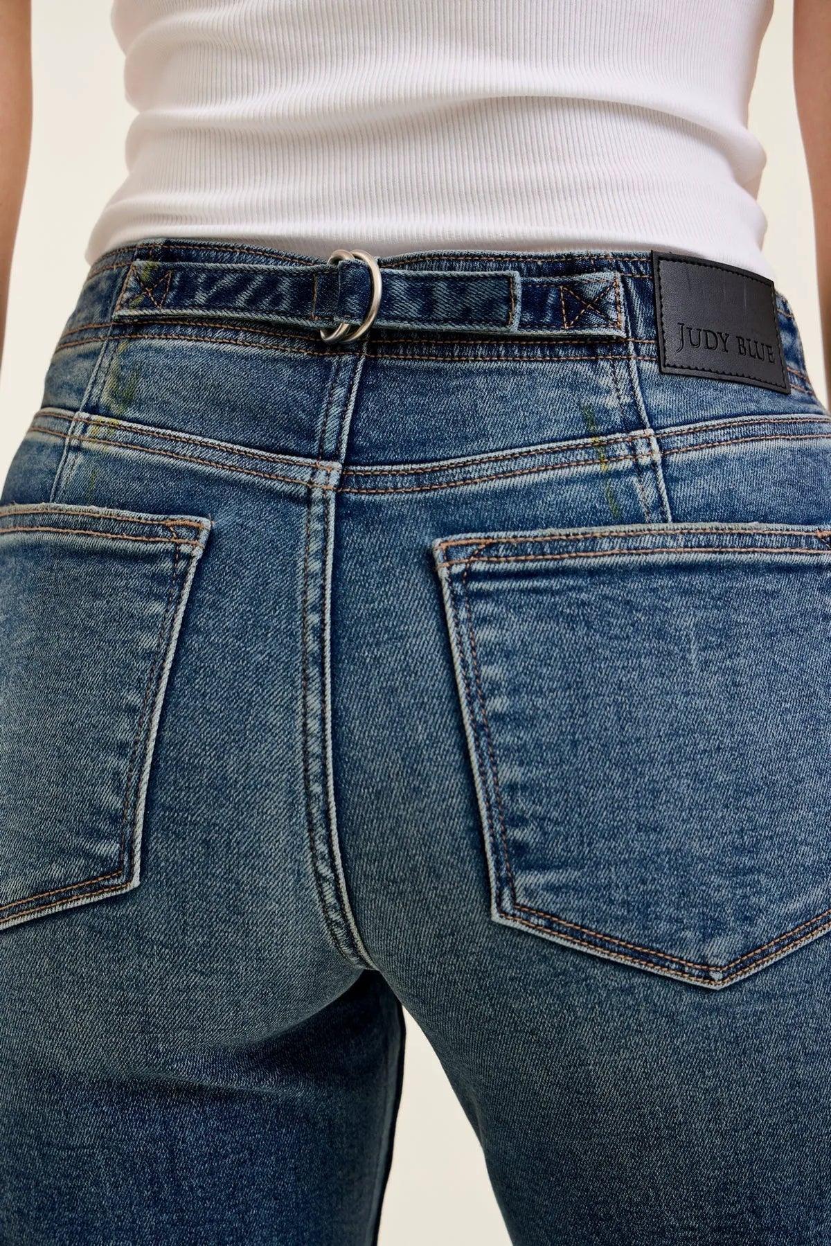Billie Boyfriend With Adjustable Back Tab