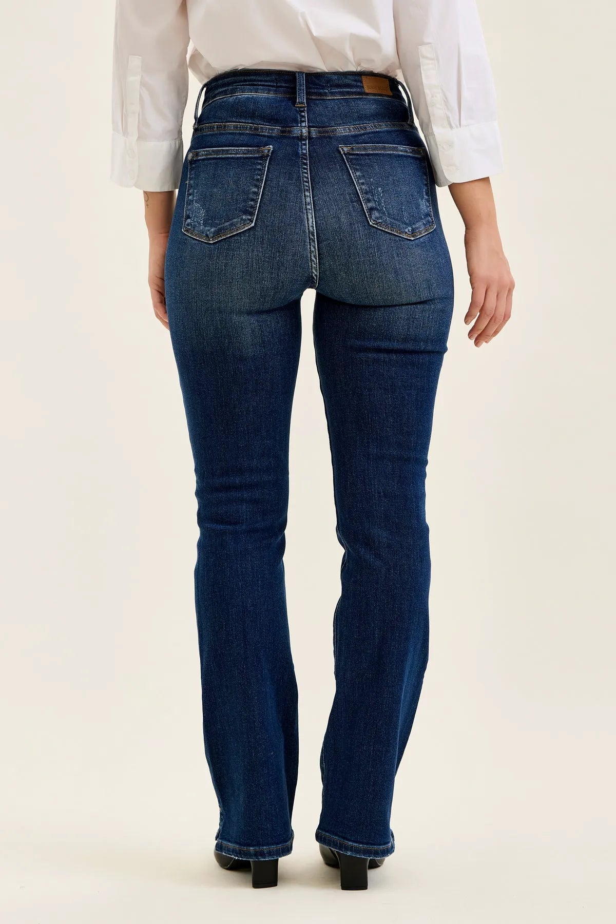 Daisy Slit-Hem Slim Bootcut