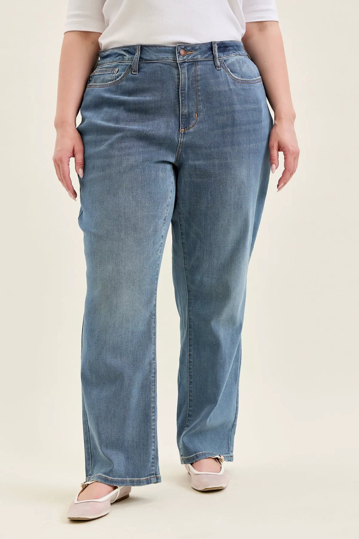 Kimberly Straight Fit (Medium Wash) - PLUS