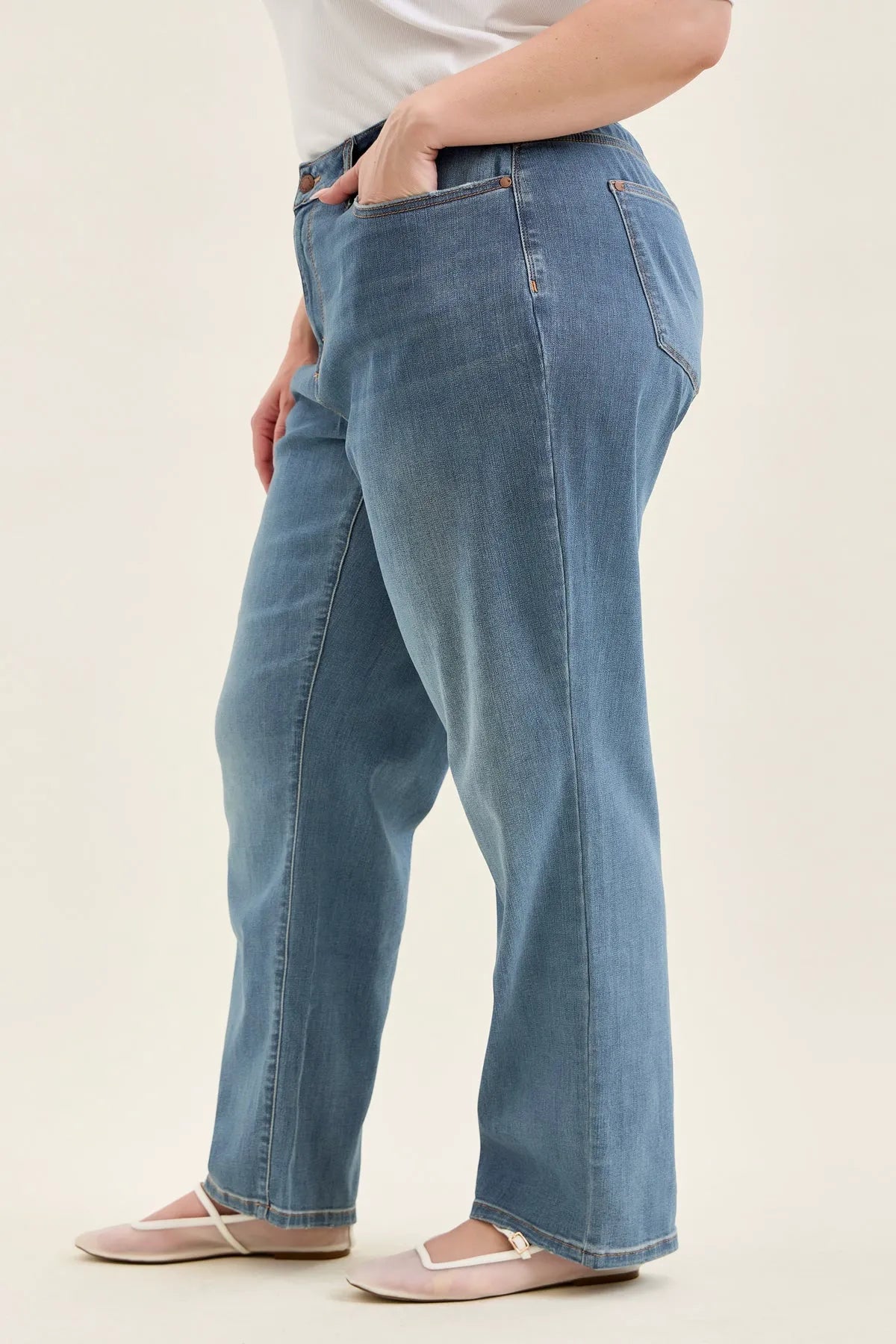 Kimberly Straight Fit (Medium Wash) - PLUS