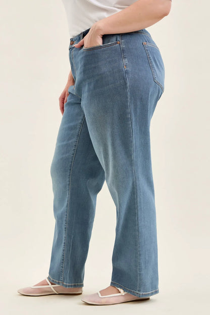 Kimberly Straight Fit (Medium Wash) - PLUS