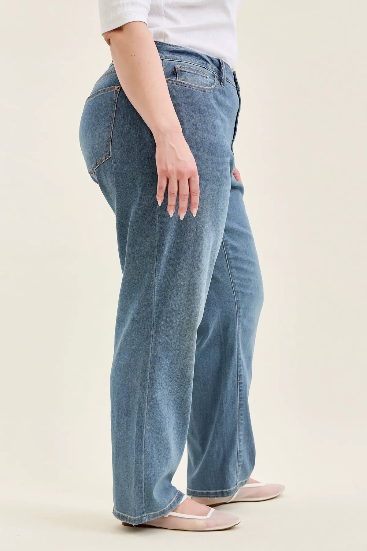 Kimberly Straight Fit (Medium Wash) - PLUS