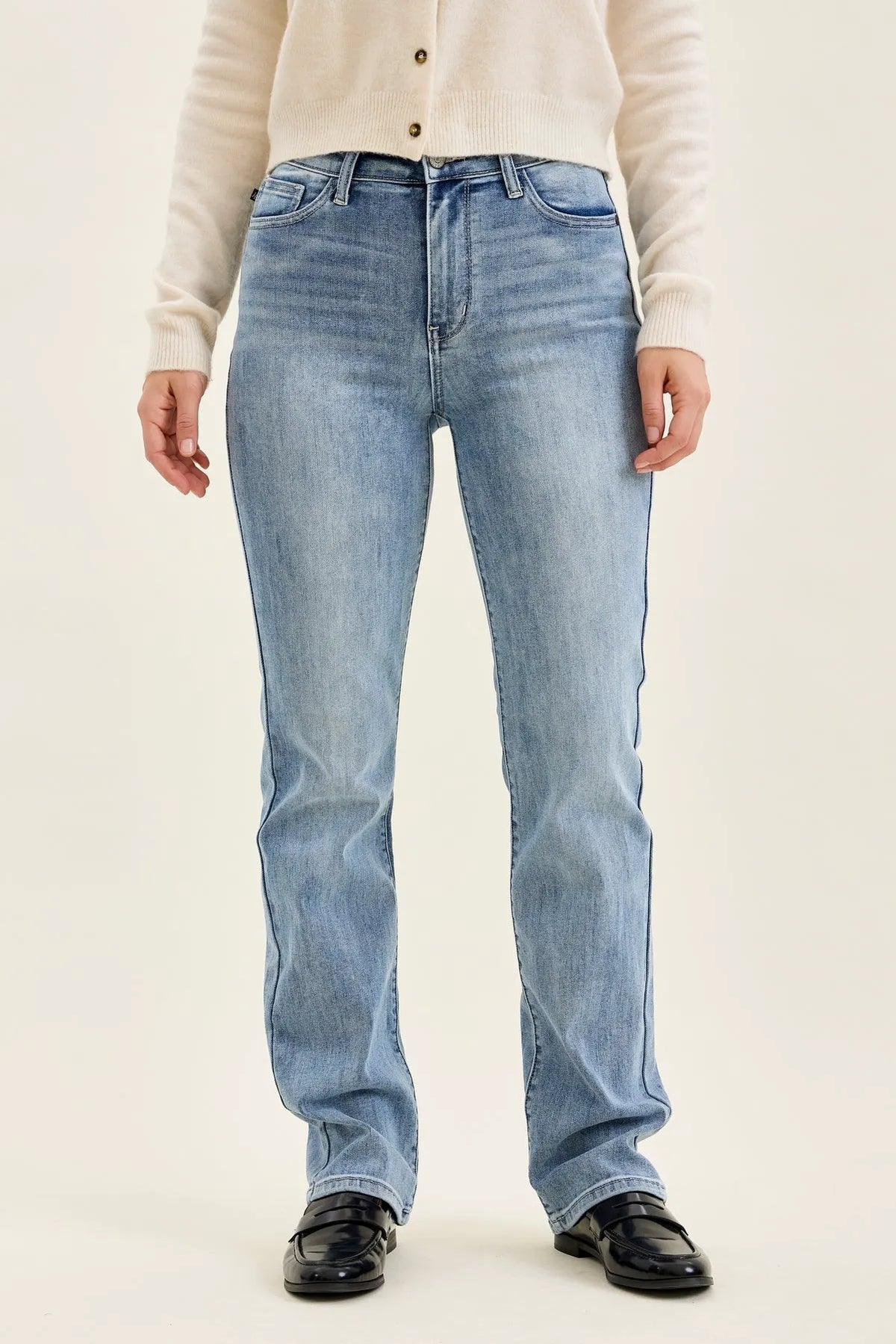 Brenda 90's Straight Fit