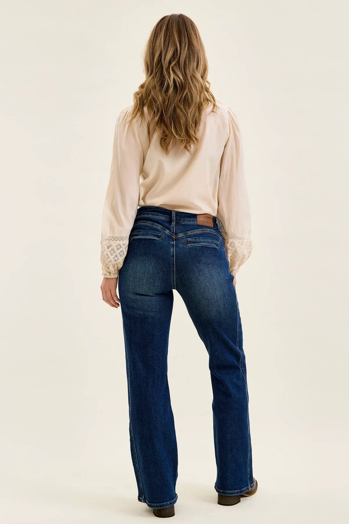 Alex Bootcut With Cowgirl Seaming