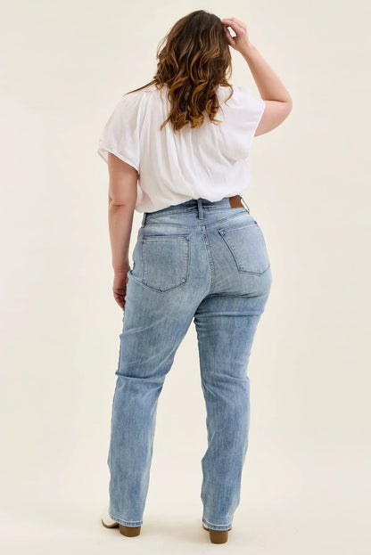 Brenda 90's Straight Fit - PLUS