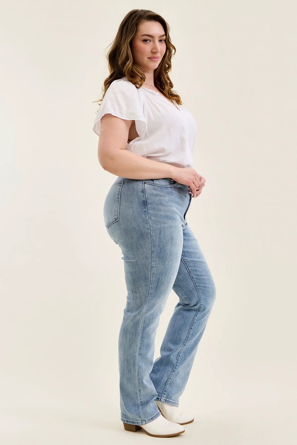 Brenda 90's Straight Fit - PLUS