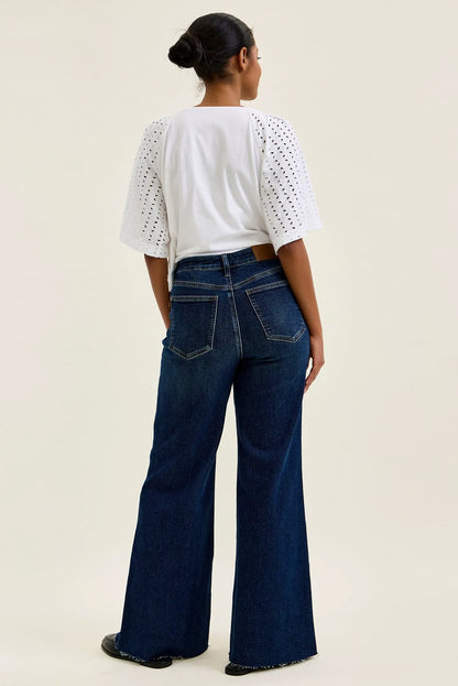 Lux Retro Wide With Adjustable Tabs