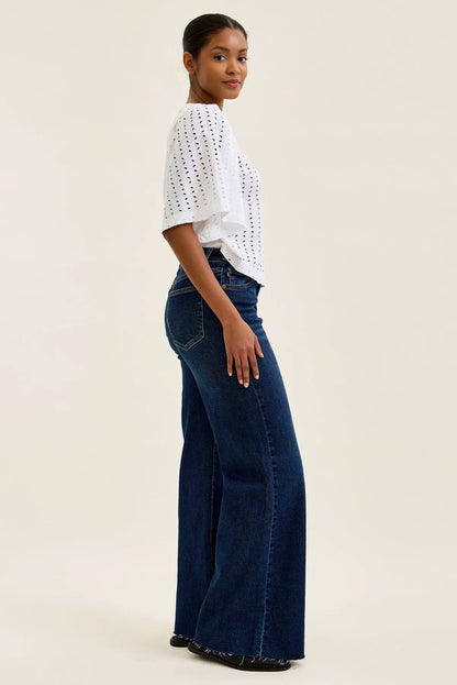 Lux Retro Wide With Adjustable Tabs