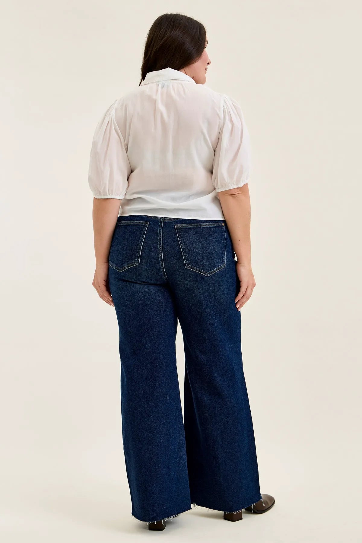 Lux Retro Wide With Adjustable Tabs - PLUS