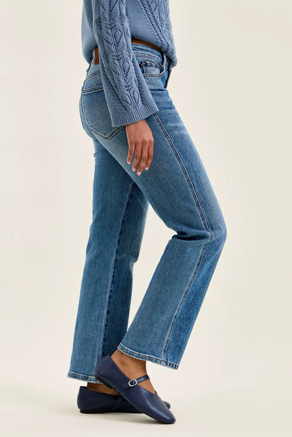 Lara Slim Straight Rigid Magic