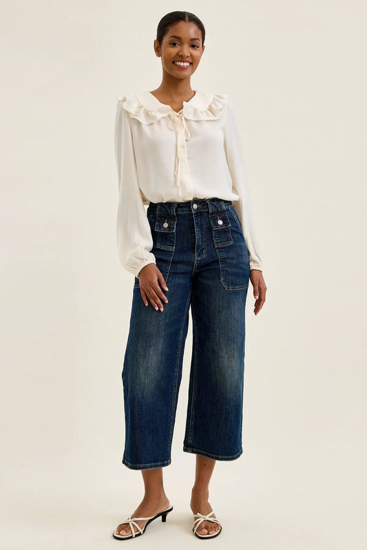 Dottie Utility Wide Crop