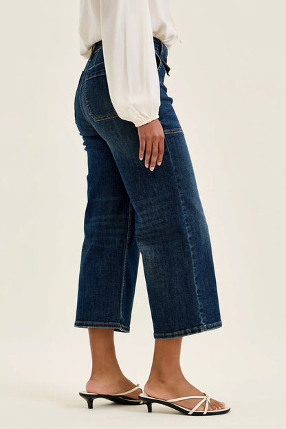 Dottie Utility Wide Crop