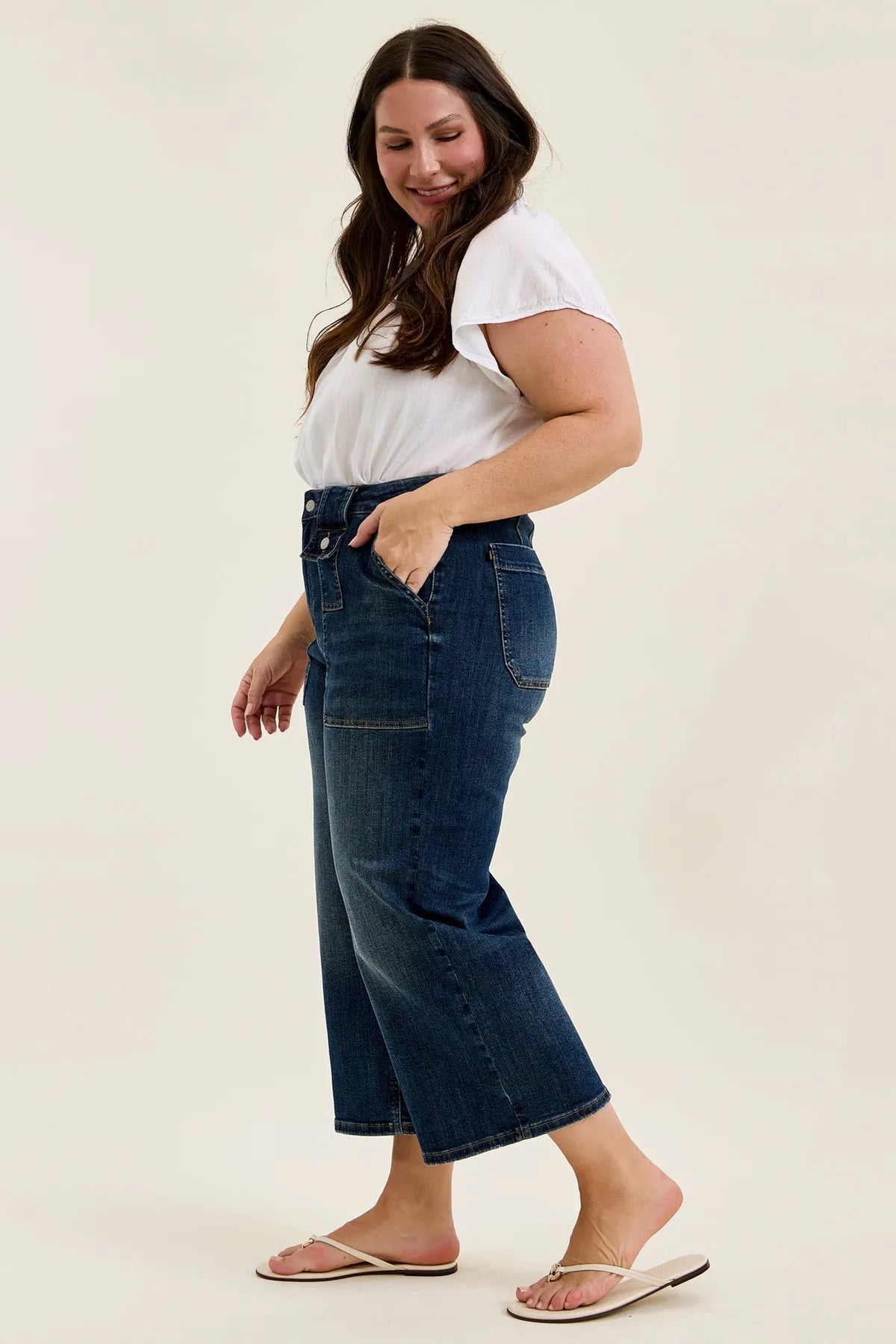 Dottie Utility Wide Crop - PLUS