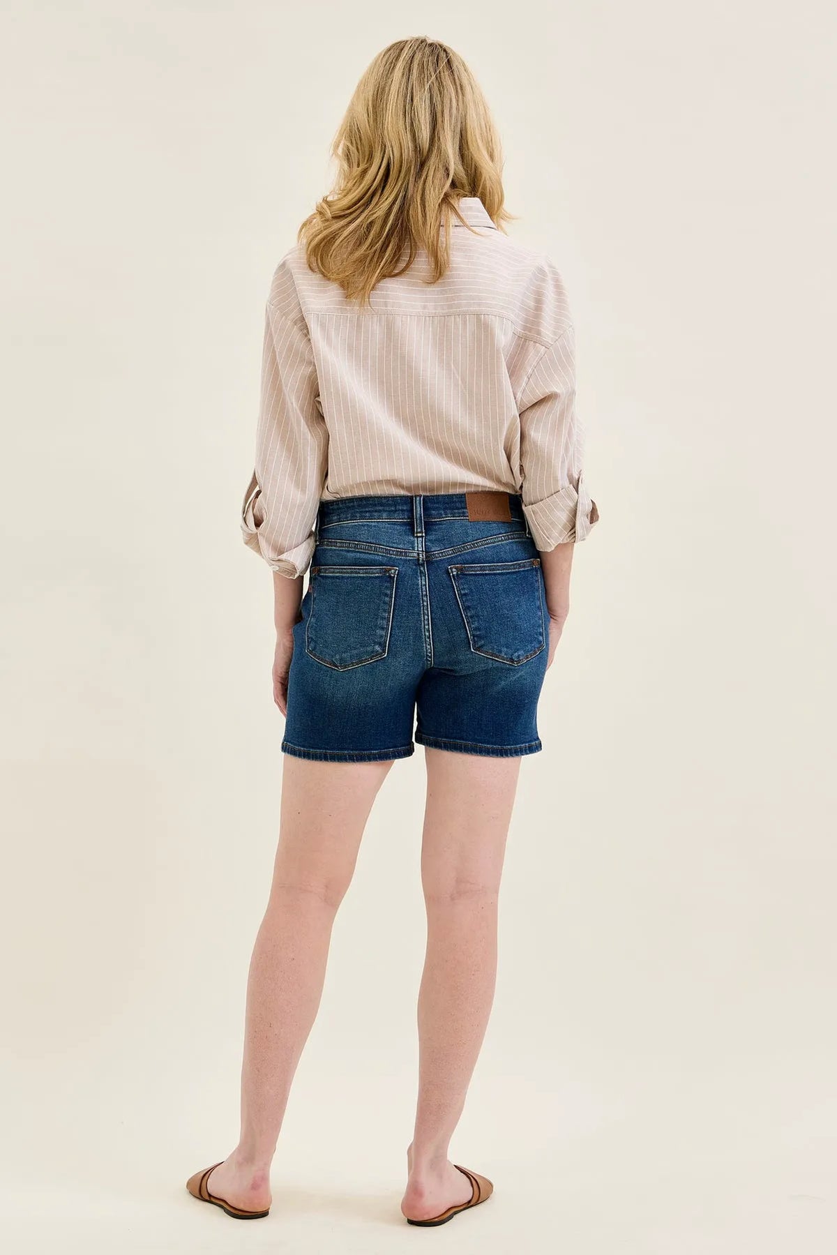 Daryl 2-Button Mid Length Dad Shorts