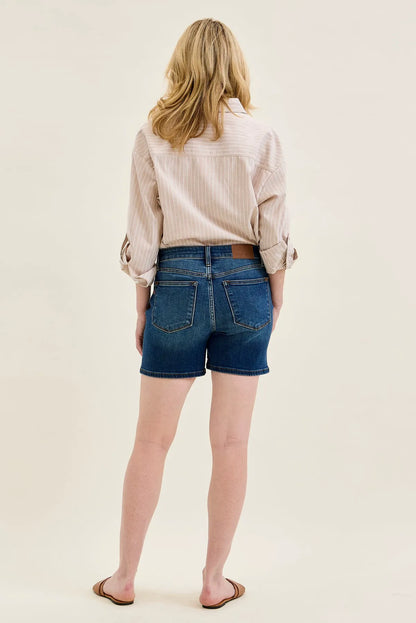 Daryl 2-Button Mid Length Dad Shorts