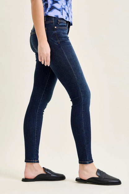 Sienna Handsand Resin Wash Skinny Jeans