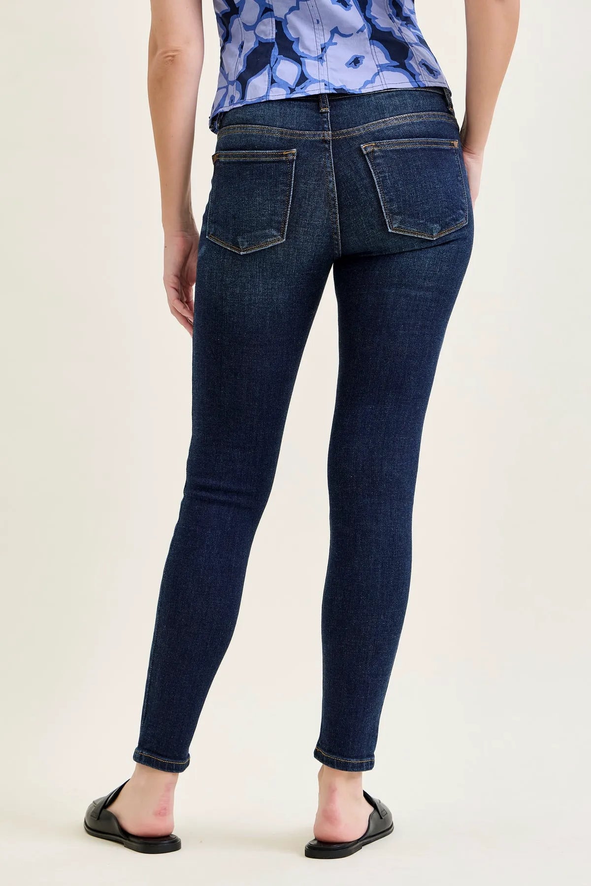 Sienna Handsand Resin Wash Skinny Jeans