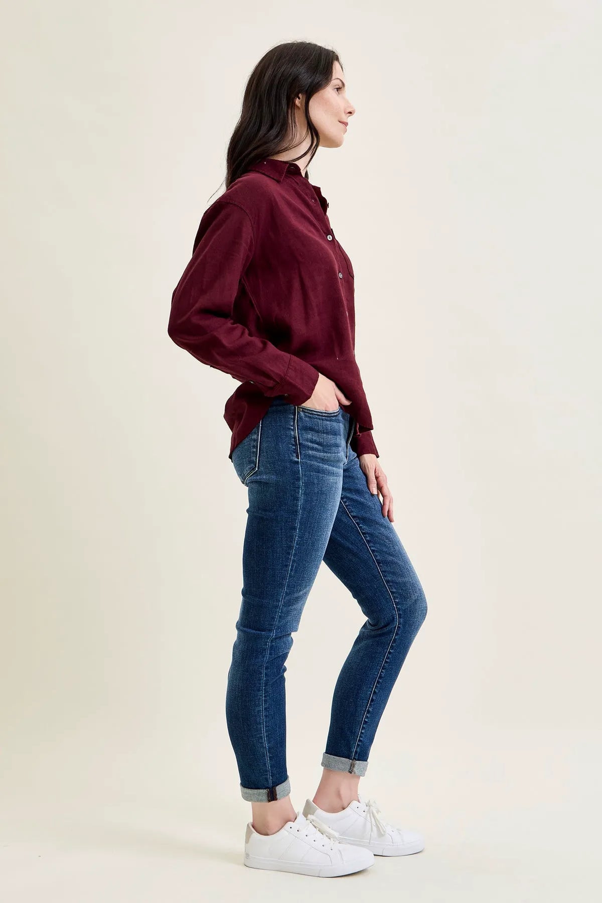 Lara Classic Cuffed Slim Fit