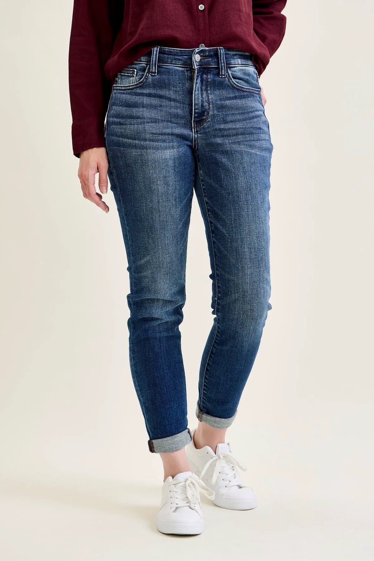 Lara Classic Cuffed Slim Fit