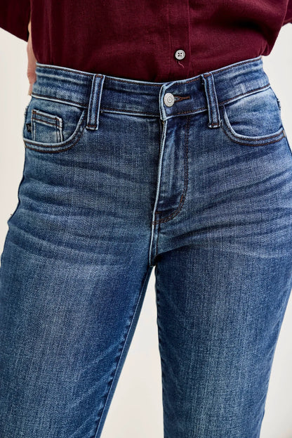 Lara Classic Cuffed Slim Fit