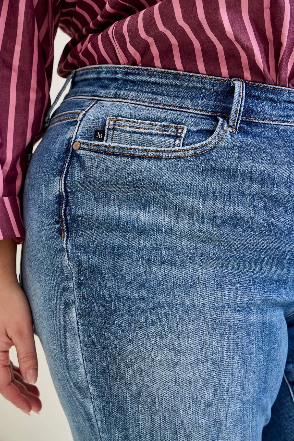 Daisy Vintage Bootcut - PLUS