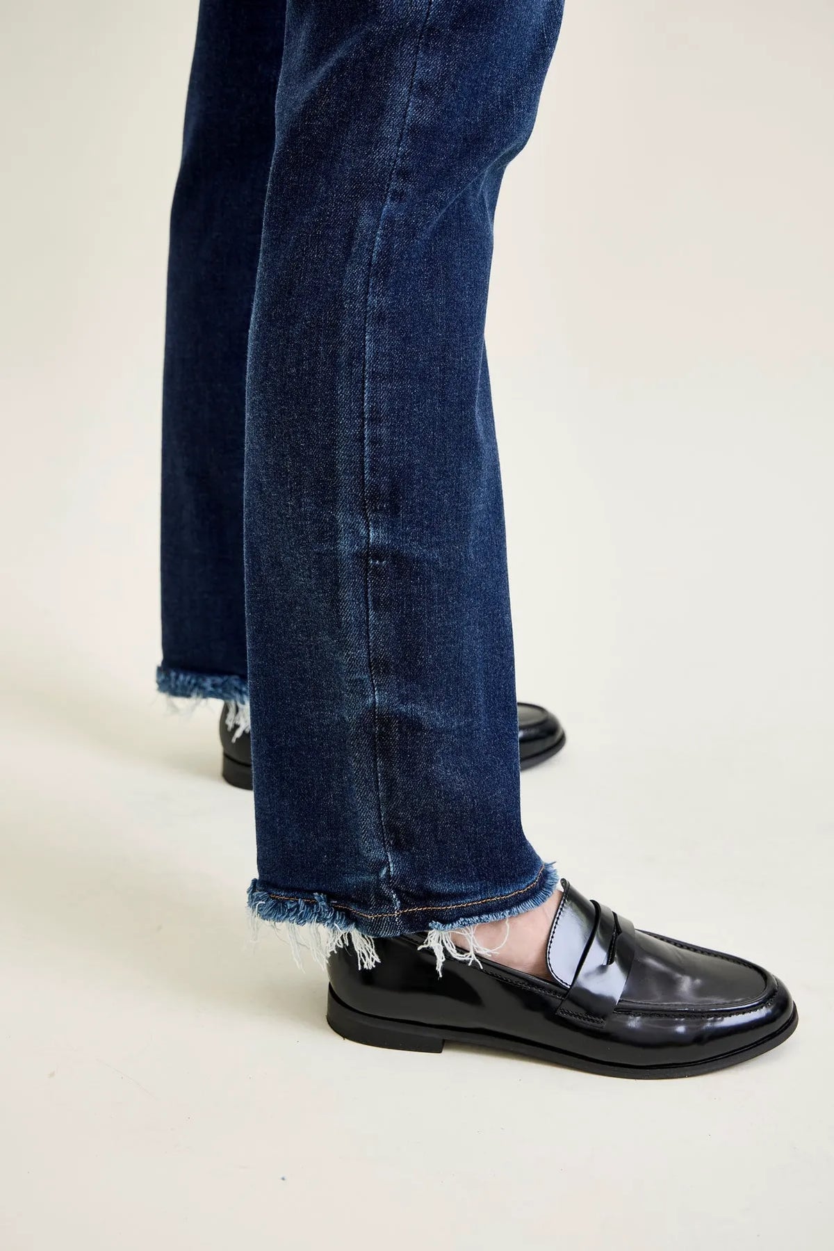 Kimberly Straight Leg with Fray Hem