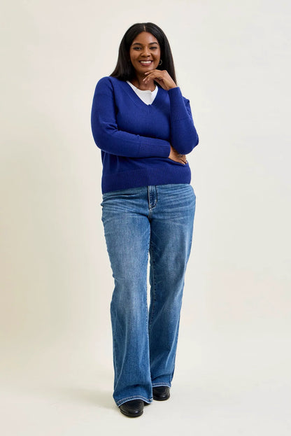 Kimberly V-Front Straight Jeans - PLUS
