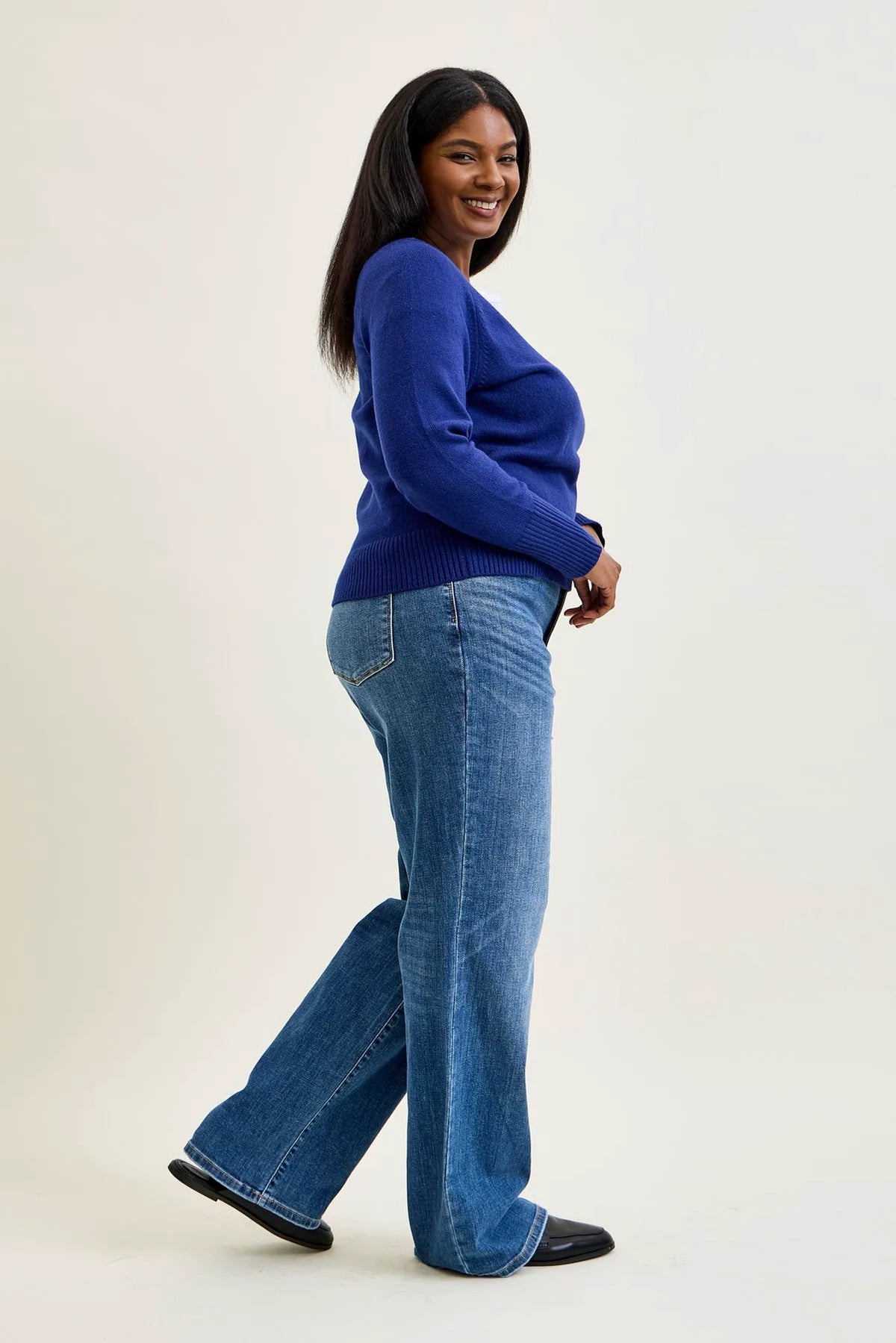 Kimberly V-Front Straight Jeans - PLUS