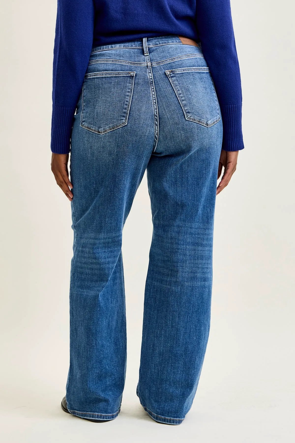 Kimberly V-Front Straight Jeans - PLUS