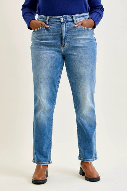 Delaney Vintage Wash ThermaDENIM Straight Fit - PLUS