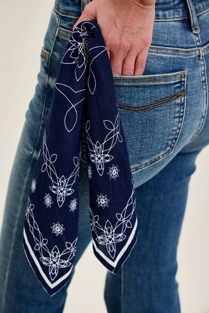 Jaqueline Flare With Triple-Needle Pockets And a Bandana