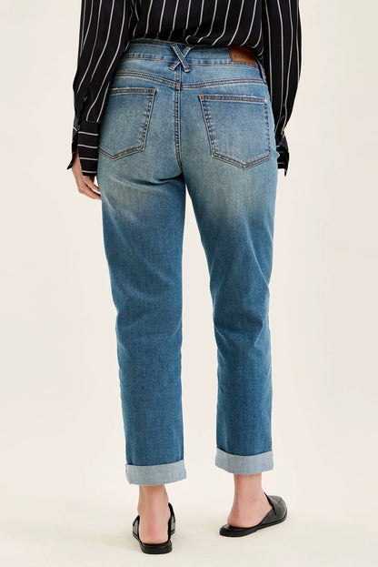 Billie Boyfriend With Cross-Back Belt Loops
