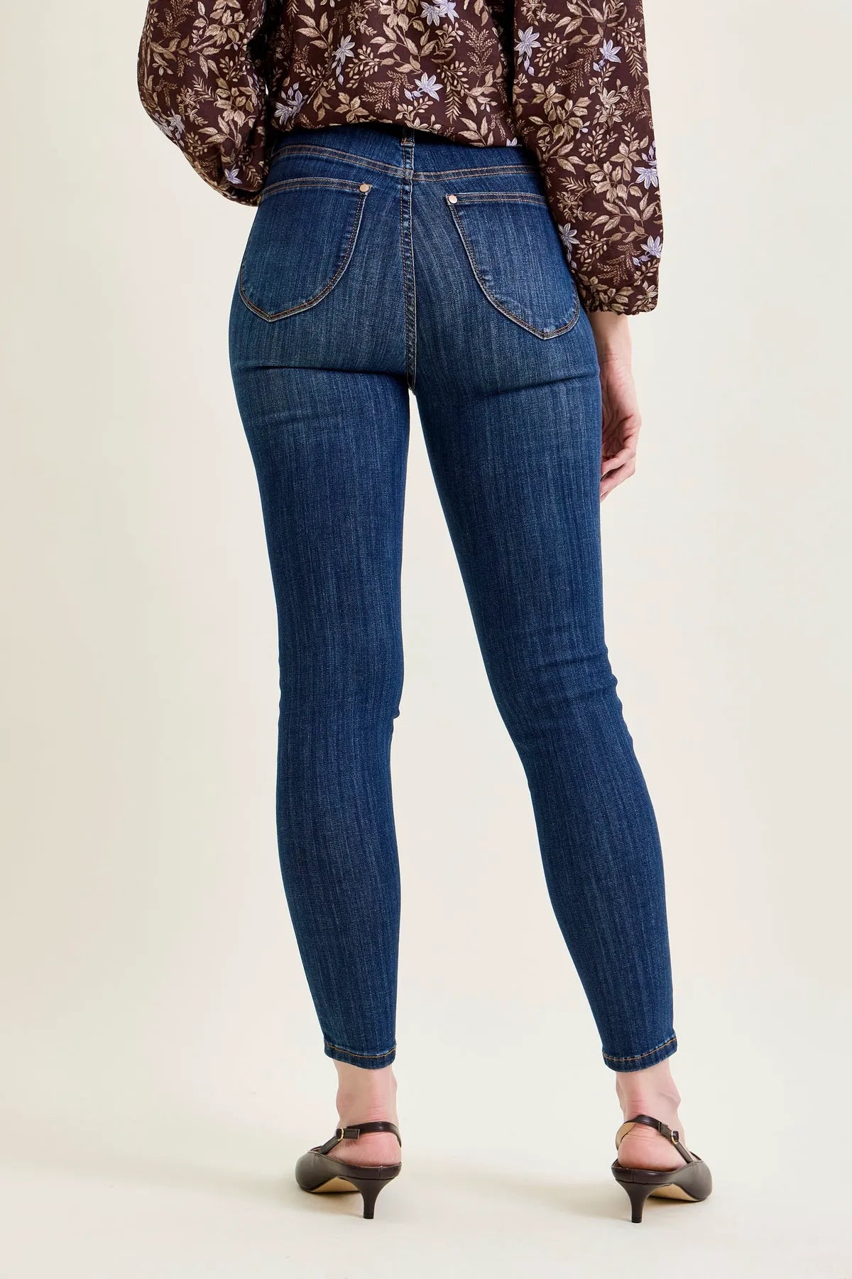 Sienna Patch Pocket Pull-On Classic Skinny Jeans