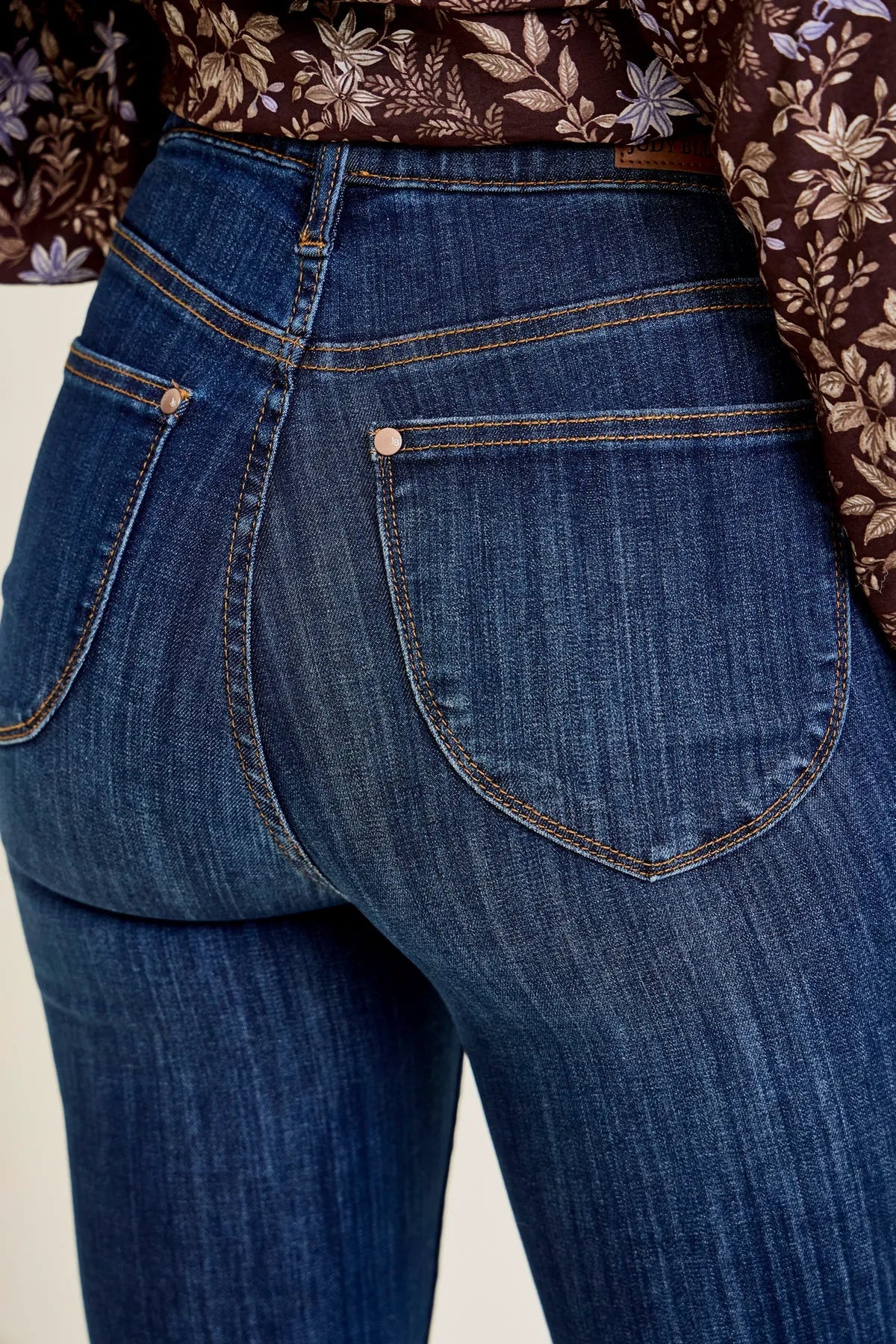 Sienna Patch Pocket Pull-On Classic Skinny Jeans