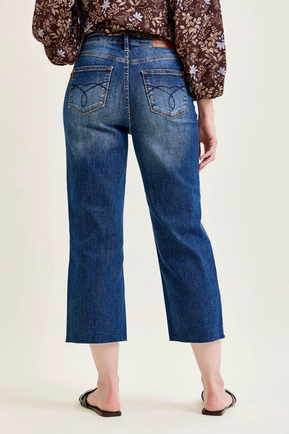 Dottie Back Pocket Classic Cropped Wide Leg Jeans