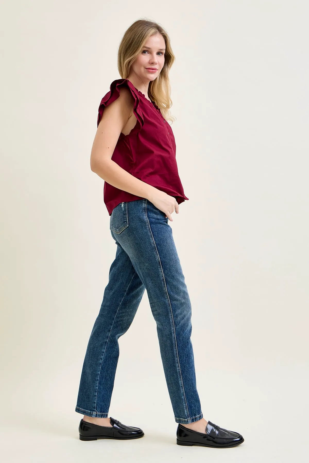 Kimberly Rigid Magic Straight Jeans