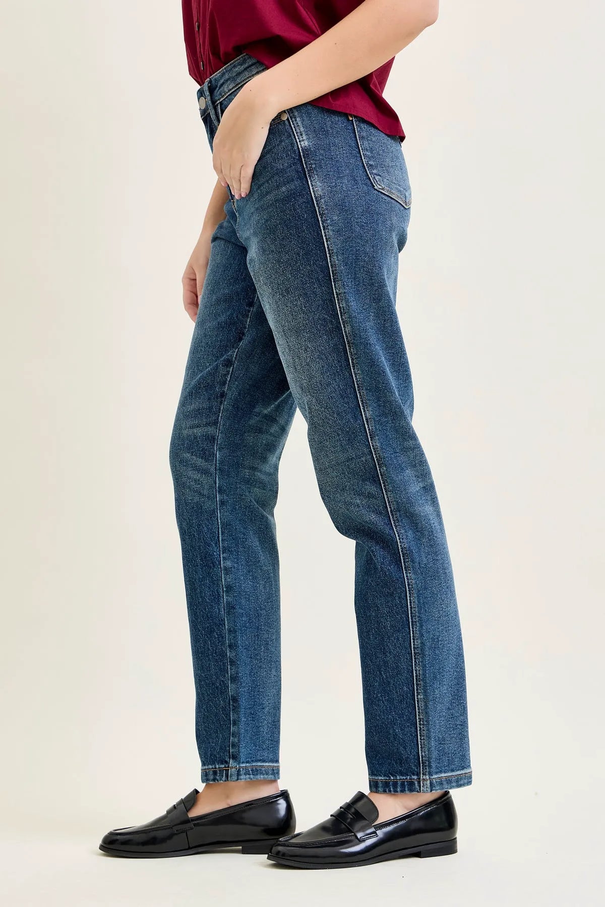 Kimberly Rigid Magic Straight Jeans